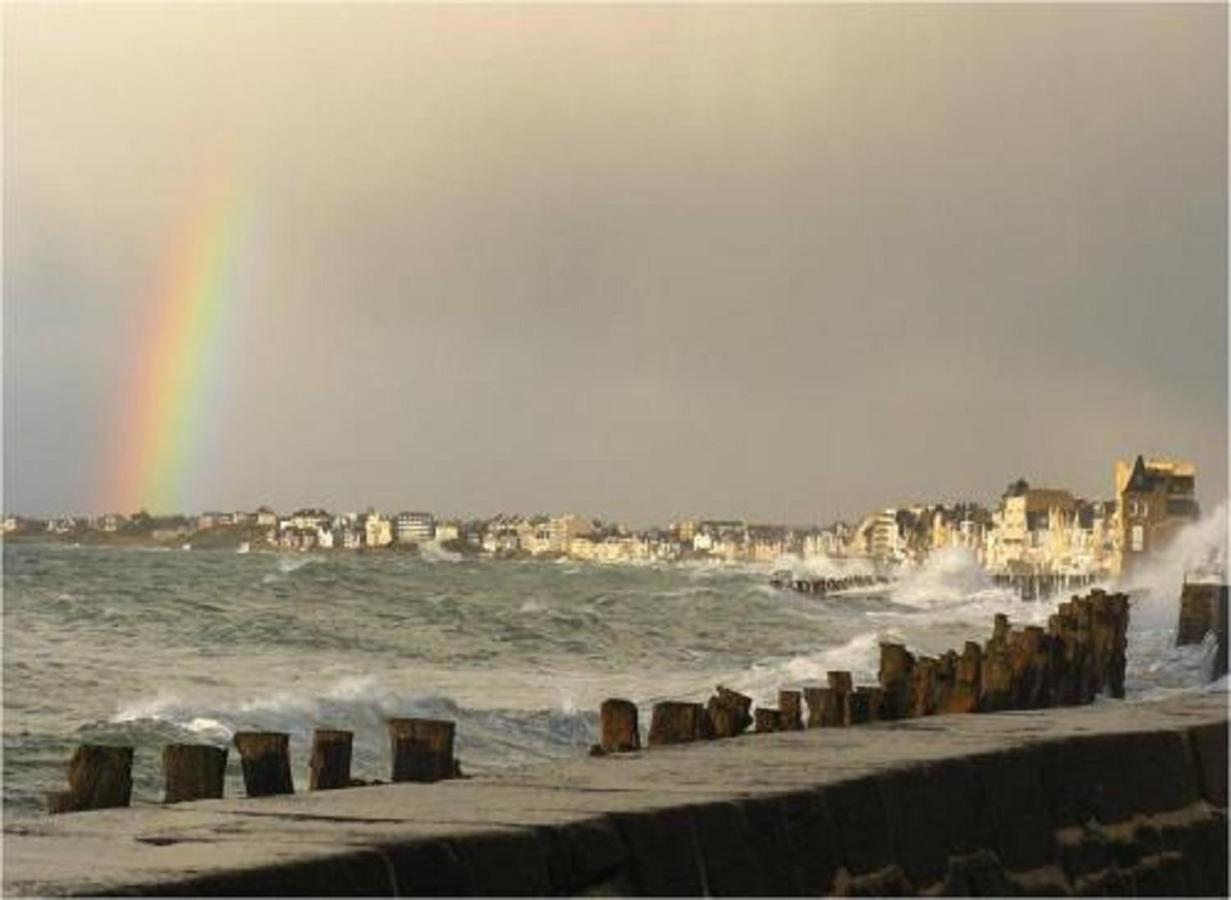 Les Bois Flottes Lägenhet Saint-Malo Exteriör bild