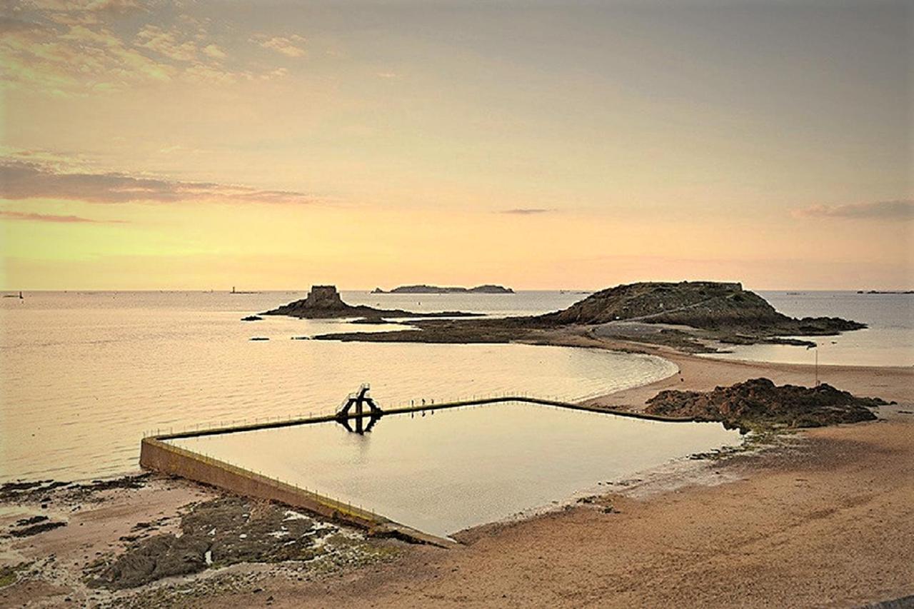 Les Bois Flottes Lägenhet Saint-Malo Exteriör bild